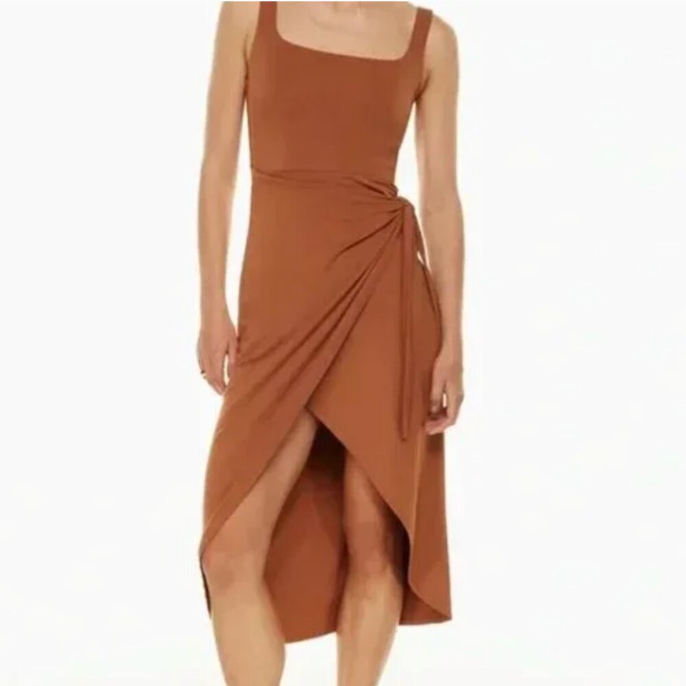 Aritzia Wilfred Saturn midi dress in Rich Chestnut Brown - Picture 3 of 8